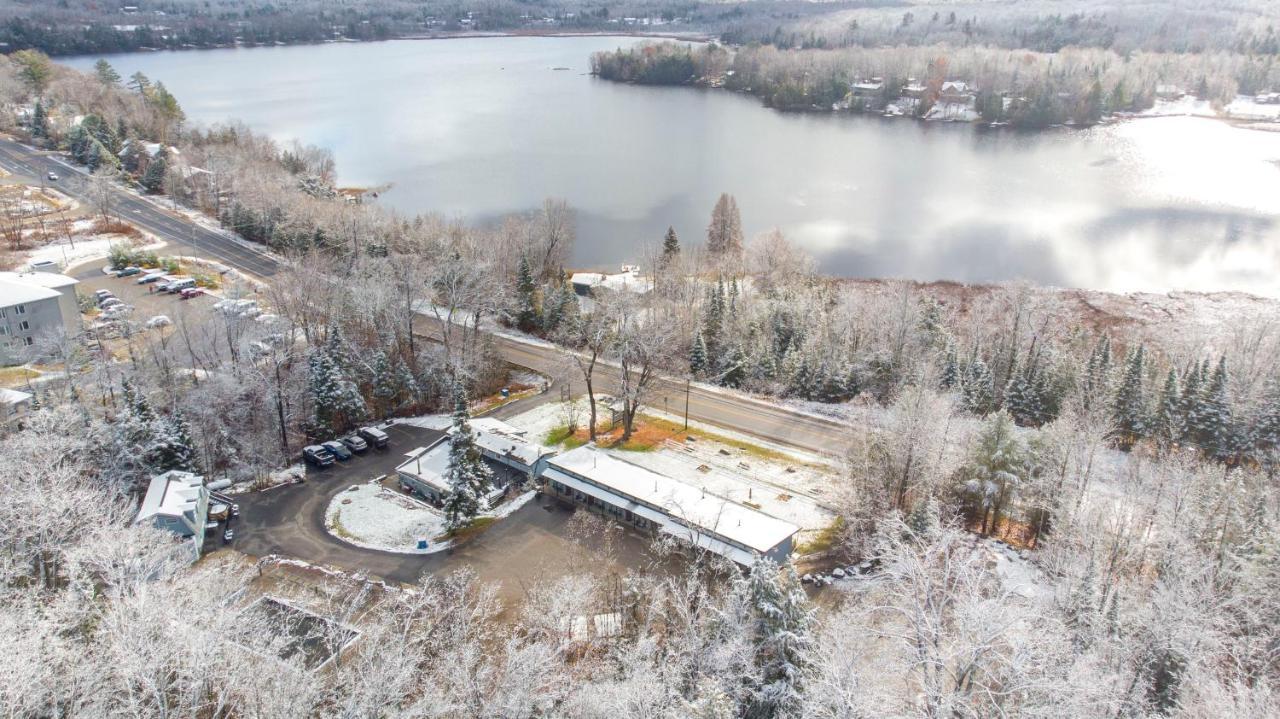 Lakeview Motel ฮาลีเบอร์ตัน ภายนอก รูปภาพ