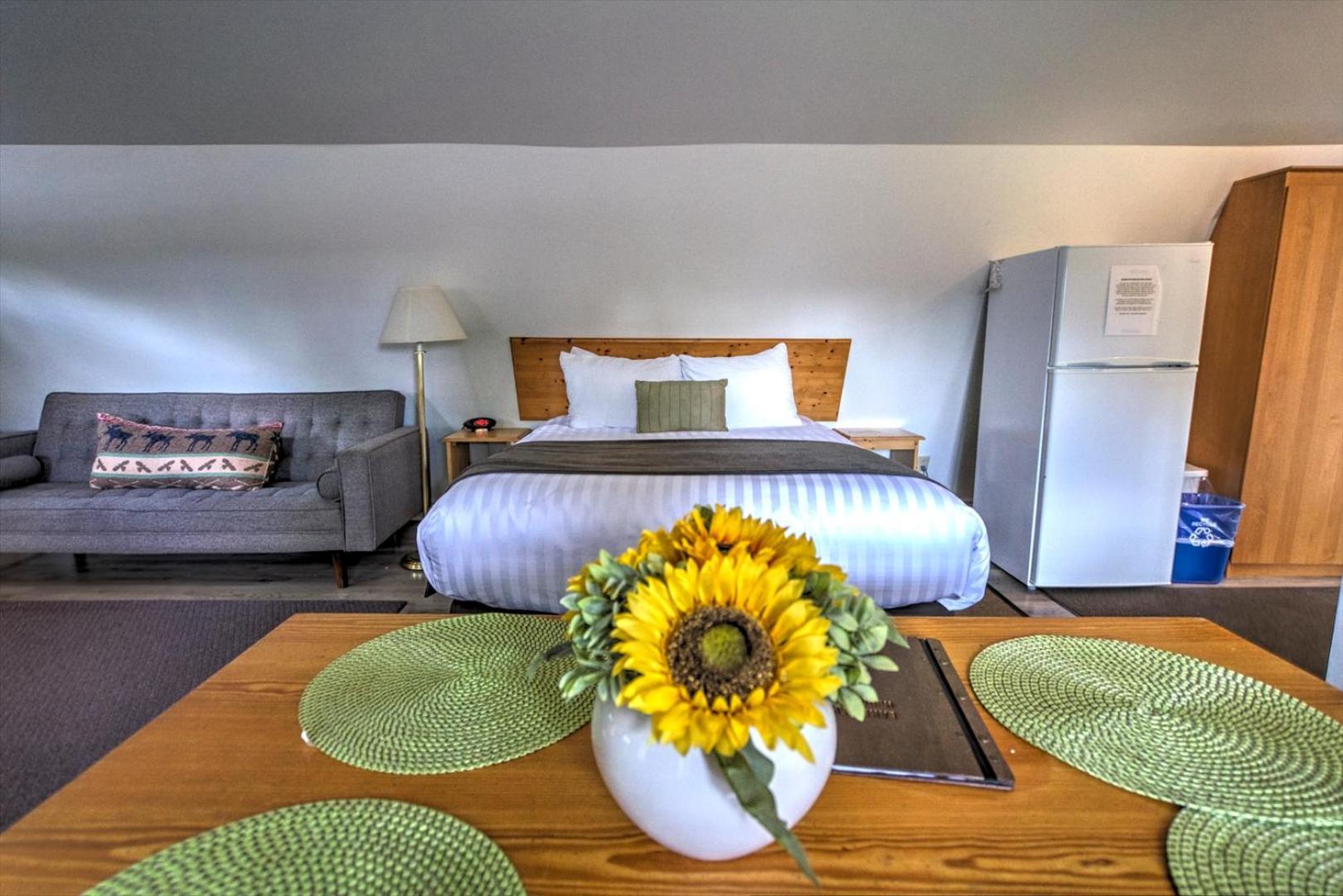 Lakeview Motel ฮาลีเบอร์ตัน ภายนอก รูปภาพ