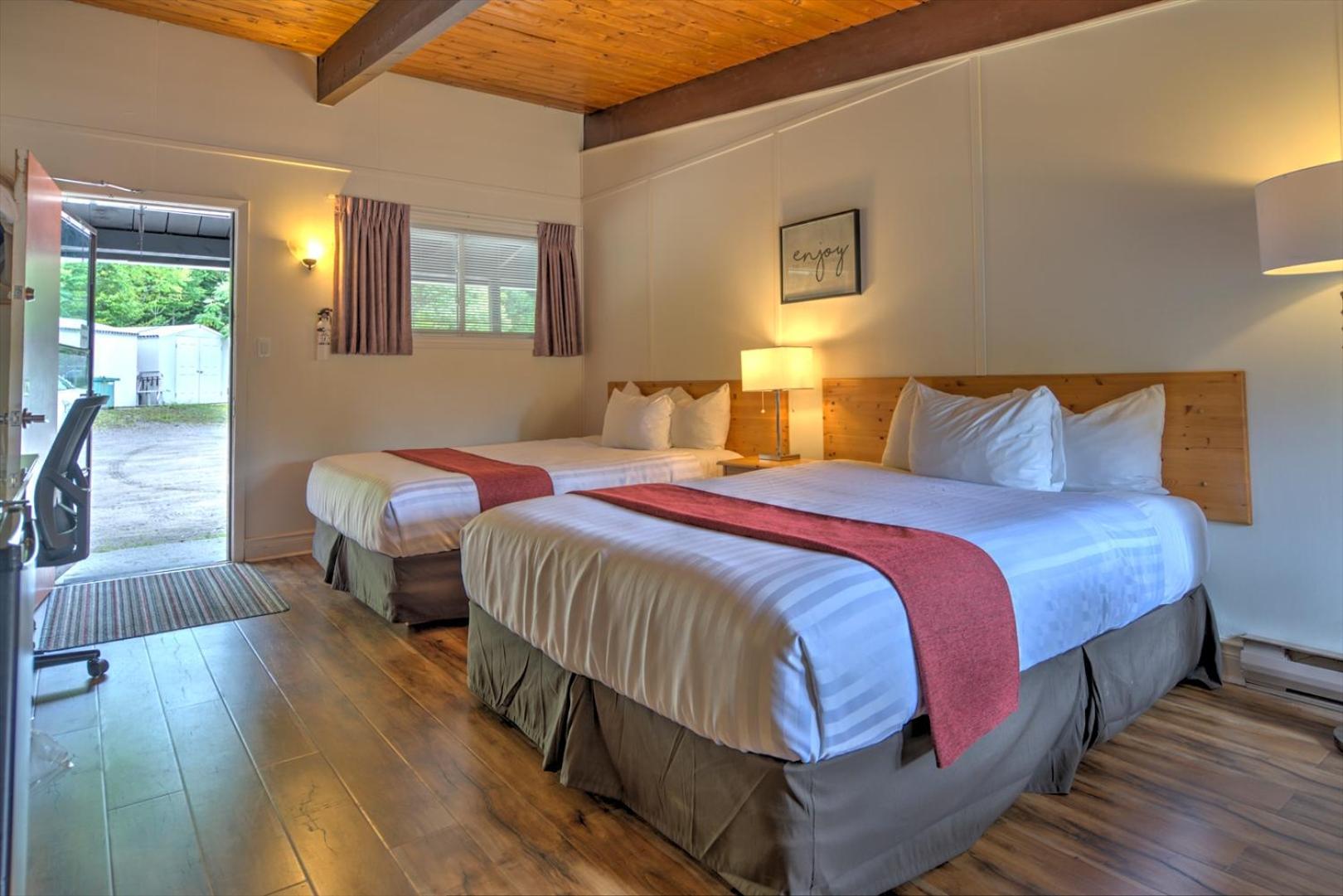 Lakeview Motel ฮาลีเบอร์ตัน ภายนอก รูปภาพ